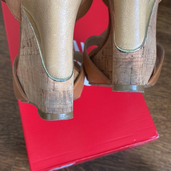 Guess wedge sandles - Picture 4 of 9